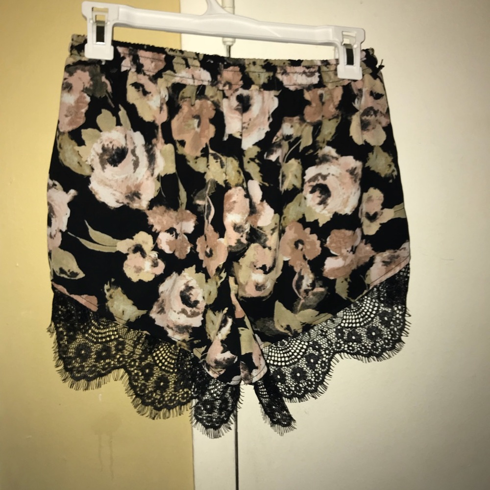 Shorts - Picture 2 of 2